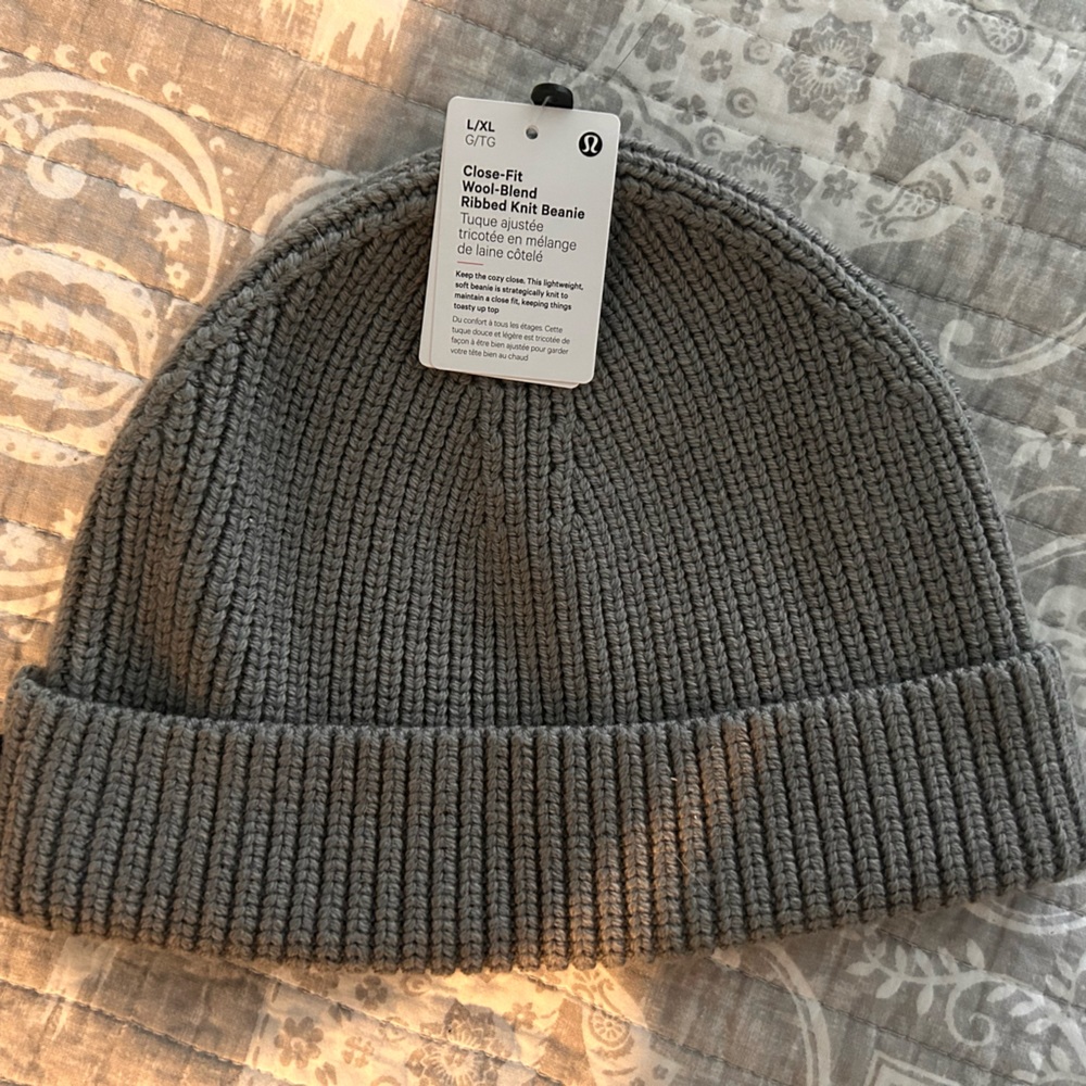 Grey lululemon athletica toque L/XL